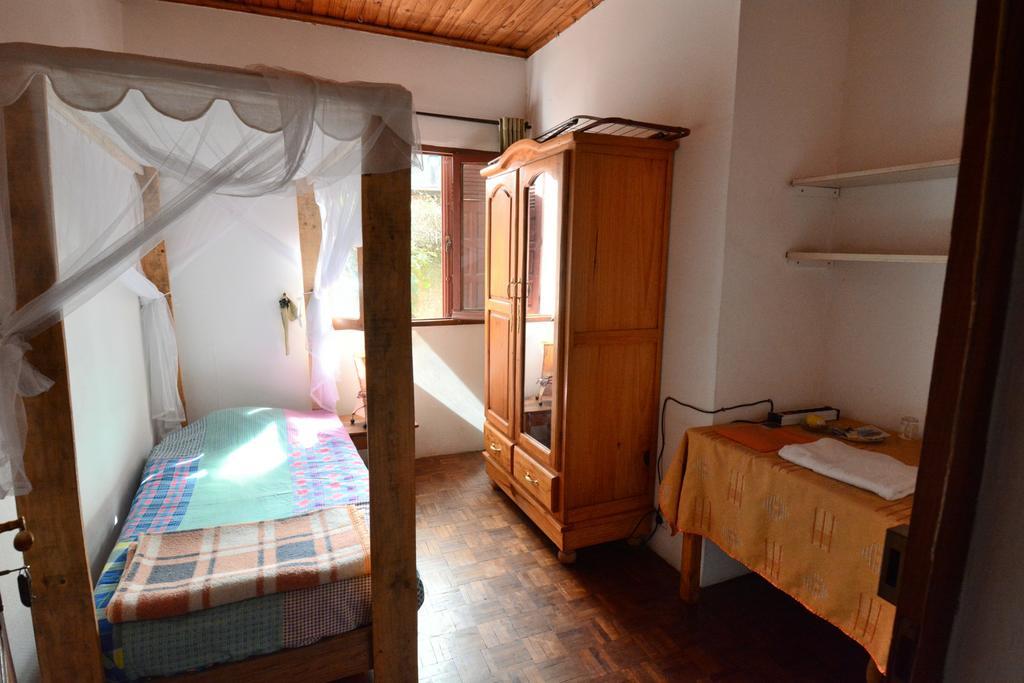 Hotel Chez Jeanne Tananarive Extérieur photo