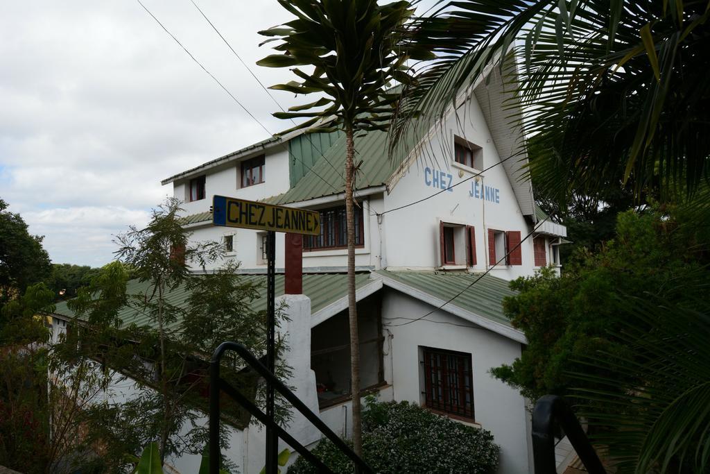 Hotel Chez Jeanne Tananarive Extérieur photo