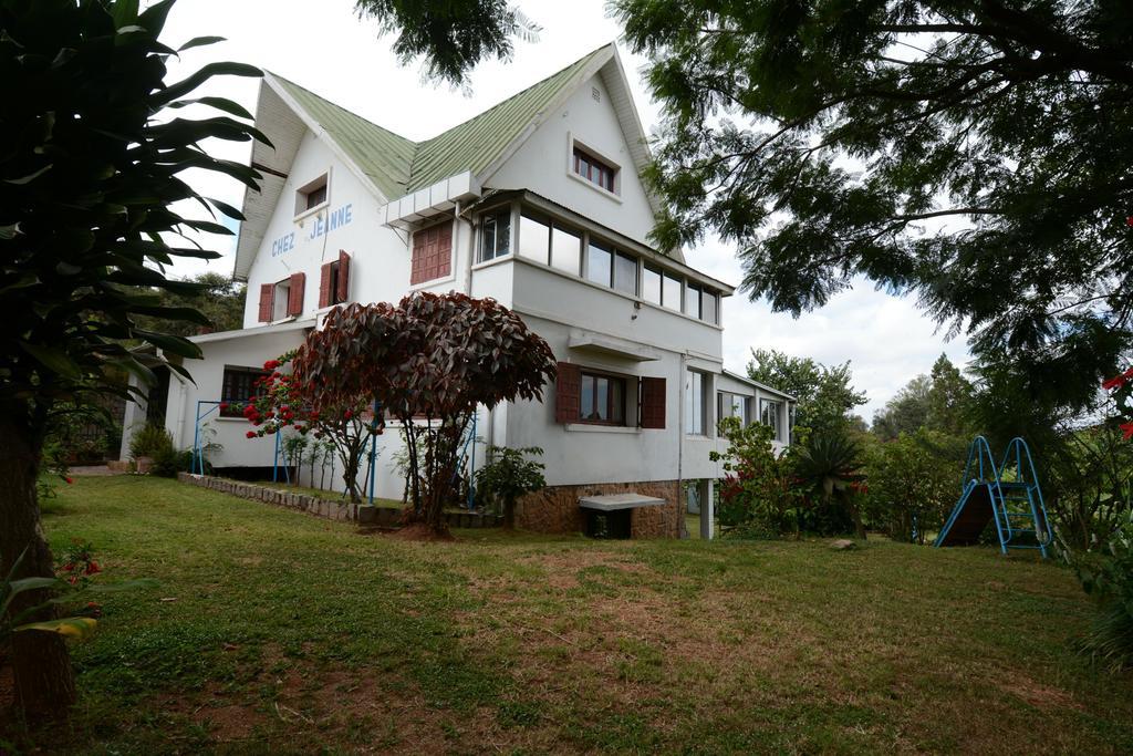Hotel Chez Jeanne Tananarive Extérieur photo