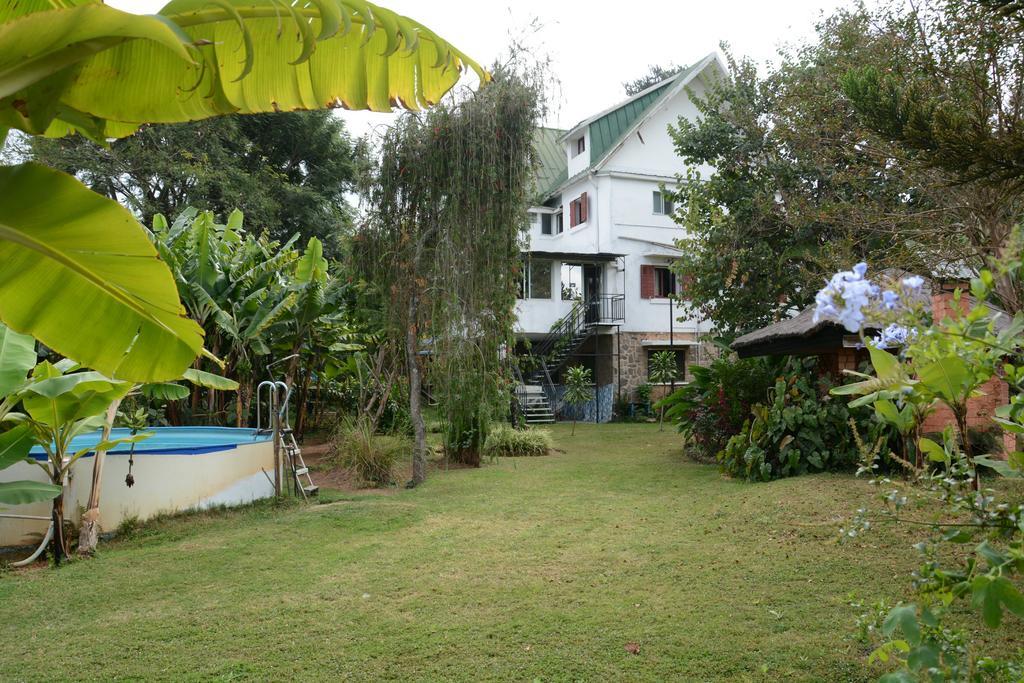 Hotel Chez Jeanne Tananarive Extérieur photo